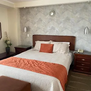 suites-metropoli.hotelsquito.com/